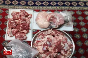 یک راس گوسفند به همت بسیجیان سرخه ای ذبح و توزیع شد