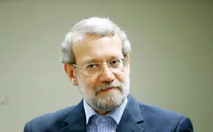 حکام یک جامعه باید نوکر ملت باشند