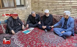 دیدار معاون بنیاد شهید و امور ایثارگران کشور با ۱۳ خانواده شهید جنگ تحمیلی ۱۲ روزه در آذربایجان شرقی