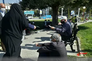 توزیع ماسک رایگان توسط گروه جهادی خادم الشهدا تویسرکان