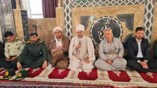 دیدار مسئولان جوانرود با امام جمعه بمناسبت هفته دفاع مقدس