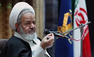 در مقابل حق و باطل نمی&zwnj;توان سکوت و میدان&zwnj;داری کرد