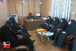 معرفت به معنی امام شناسی و به موقع عمل کردن است