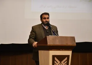 سفیر دانش ما دانشجو است/فردی که احساس مسئولیت بکند تفکرش، تفکر انقلابی است.