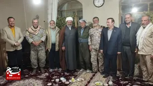تا زنده ام در مسیر امامین انقلاب حرکت خواهم کرد