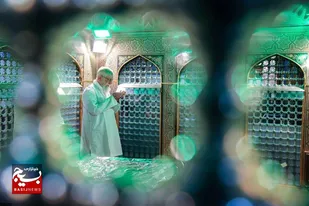 او مثل یک پدری مهربان بود
