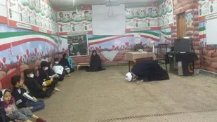 کلاس آموزش نماز پایگاه مقاومت بسیج محدثه آران و بیدگل