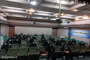 برگزاری نشست&zwnj;های سیاسی و روشنگری در حوزه&zwnj;های بسیج خواهران همدان