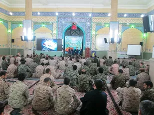محفل انس با قرآن کریم در تیپ حضرت زهرا (س)