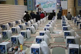 توزیع کمک های مومنانه بین نیازمندان شهرکرد