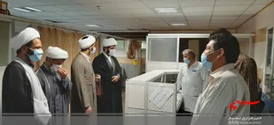دیدار و قدردانی جمعی از روحانیون با کار درمانی کرونا