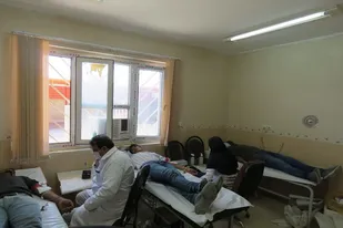 برگزاری هفتمین مرحله از رزمایش اهدای خون توسط بسیج جامعه زنان شهرستان خنج