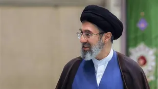 چرا رهبر انقلاب بر نقش بانوان خانه&zwnj;دار تأکید کردند؟