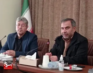 حق مردم است در سرنوشت خود نقش ایفا کنند