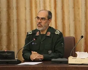 باید عزم خود را برای پاسداری از انقلاب جزم کنیم