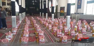 توزیع 100 بسته کمک معیشتی بین نیازمندان در اسفراین