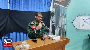 پاسداران و بسیجیان لرستان تا پای جان در خط ولایت ایستاده&zwnj;اند/تحریم دشمن، نشان عزت سپاه و طراوت همیشگی شجره طیبه بسیج است