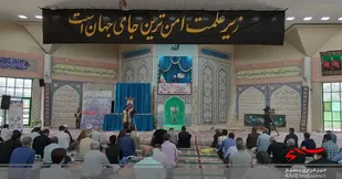 میز خدمت ادارات کل خراسان شمالی در مصلی نماز جمعه بجنورد برپا شد