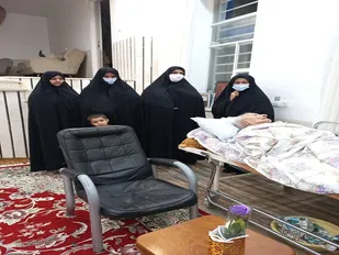 دیدار و تجلیل از پدر شهید متولی زاده به مناسبت گرامیداشت هفته دفاع مقدس