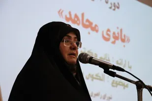 زن الگوی سوم کنش&zwnj;گری فعال در جامعه و مادری دلسوز برای خانواده است