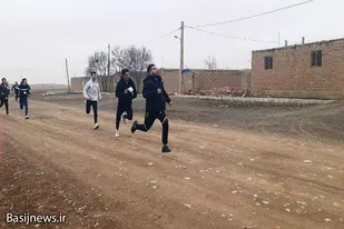 برگزاری مسابقات دو نیمه استقامت به مناسبت دهه فجر در اسدآباد