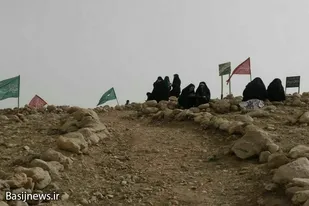 بازدید کاروان راهیان نور بسیجیان اسدآبادی از مناطق عملیاتی غرب کشور