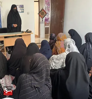 نشست جهاد تبیین با موضوع &laquo;جایگاه زن در اسلام&raquo; در پایگاه شهیده مطهره نارویی برگزار شد