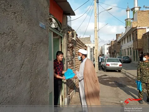 توزیع۵۵۰بسته بهداشتی در مناطق کم برخوردار شهرستان ساوه