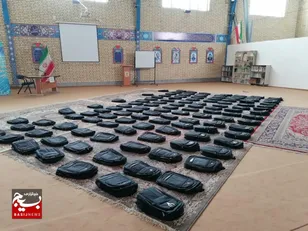 تهیه و توزیع 130 عدد کیف بین افراد کم برخوردار شهرستان خوشاب