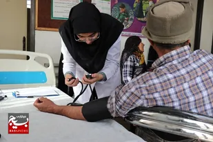 ارائه خدمات جهادی درمانی جهادگران دانشگاه علوم پزشکی بیرجند به اهالی بخش ماژان