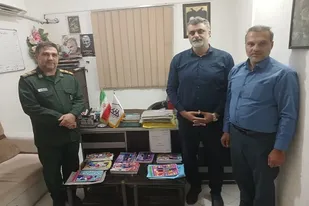 ۳۰۰ بسته لوازم التحریر در بین خانواده کارگران اهدا شد