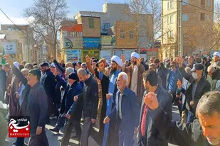 راهپیمایی مردم ولایی ملایر در محکومیت هتک حرمت به قرآن و مقدسات