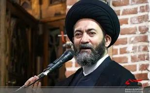 مسئولان زندگی عزتمندانه را برای مردم فراهم کنند