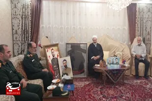 دیدار مسئولان سپاه عاشورا با خانواده شهید اجاقی