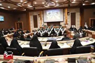 نشست مشترک ۵۰ تن از بانوان نماینده&zwnj;ی رسانه&zwnj;ها و تعدادی از نمایندگان مجلس با موضوع لایحه&zwnj;ی عفاف و حجاب