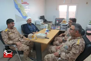 شما در پشت جبهه هم در خط مقدم هستید