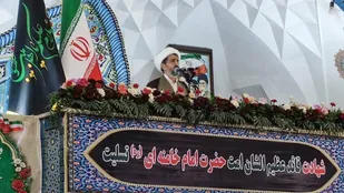ایستادگی مردم و لبیک به فرمان رهبری رمز پیروزی در جنگ ترکیبی دشمن
