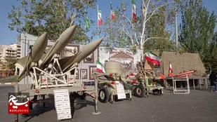 گوشه هایی از نمایشگاه دفاع مقدس در تبریز