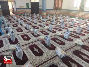توزیع ۷۰۰ بسته کمک مومنانه در شوش