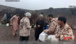 توزیع 1500 پرس غذای گرم بین سیل زدگان جنوب کرمان