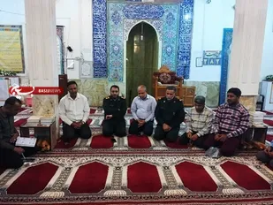 دیدار چهره به چهره فرمانده ناحیه مقاومت سپاه قشم با بسیجیان پایگاه های شهر قشم