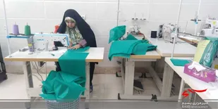 جهاد تولید ماسک و گان بهداشتی در چالشتر