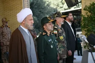 در امام شناسی، فرمانبرداری و هواداری با امام زمان عهد ببنیدم/ ایران اسلامی کشور امام زمان (عج) است و مایه افتخار همه نظامیان این کشور است که سرباز او هستند