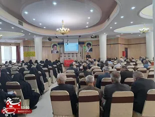 برگزاری مراسم انس و الفت وابستگان سپاه در هتل لاله خرم آباد
