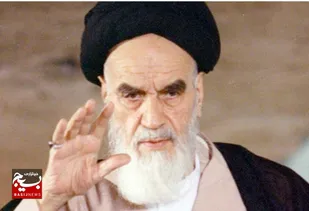 امام خمینی (ره)؛ مردی با تبر ابراهیم و ندای موسوی در قلب قرن بیستم