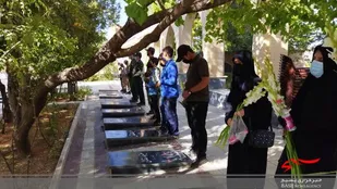 مراسم غبار روبی و عطر افشانی قبور مطهر شهدای خوانسار