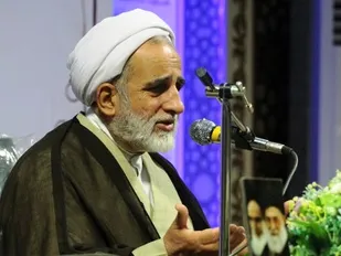 امام خمینی(ره) به اسلام و مسلمین جهان عزت داد