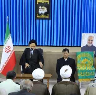 دیدار جمعی از خدام رضوی با نماینده ولی فقیه در خراسان جنوبی