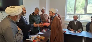 تجلیل از روحانیون فعال حوزه ترویج فرهنگ ایثار و شهادت در یاسوج + ( تصاویر)