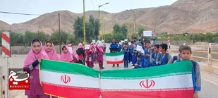 فریاد استکبار ستیزی از زبان دانش آموزان شهید حاجی زاده دهستان هپرو باغملک